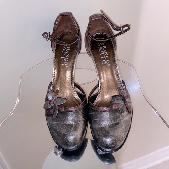 Franco Sarto high  heeled shoes, bronze / silver leather mix, adorned flower - Picture 2 of 8
